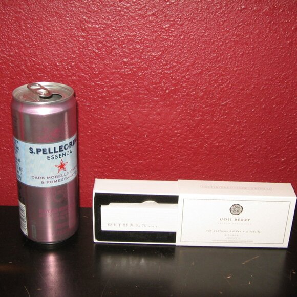 Rituals Goji Berry LUXURY Car Perfume w/2 strips NIB - Picture 2 of 5